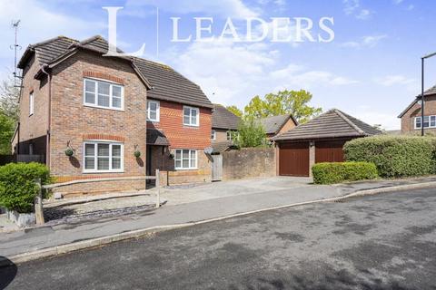 4 bedroom detached house to rent - Sparrow Way, Burgess Hill