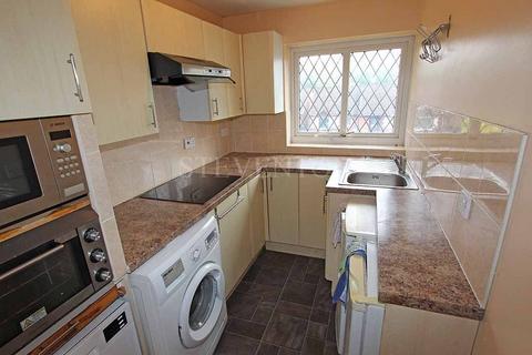 57 Bridgnorth Road, Wolverhampton, WV6 8AF
