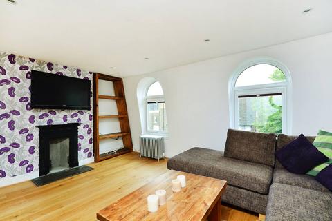 2 bedroom flat to rent, Coldharbour Lane, Brixton, London, SW9