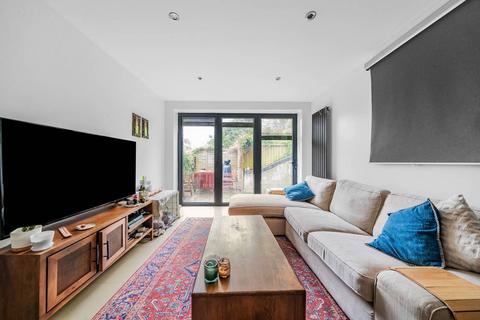 2 bedroom detached house for sale, East Acton, East Acton, London, W12