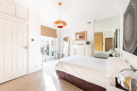 3 bedroom flat for sale, Blenheim Gardens, Willesden Green, London, NW2