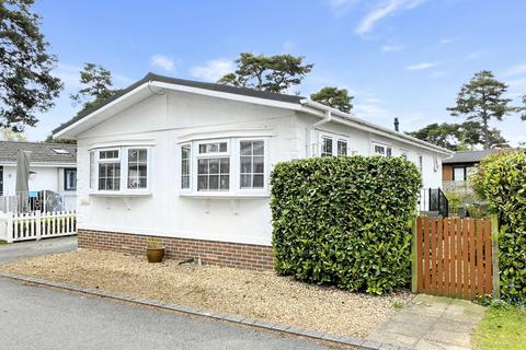 2 bedroom park home for sale, Lone Pine Park, Lone Pine Drive Ferndown, Dorset BH22 8NF