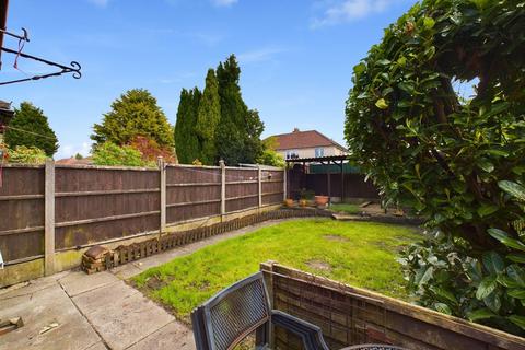 3 bedroom semi-detached house to rent, Tyldesley, Manchester M29