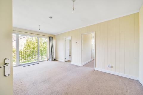 2 bedroom flat for sale, Essex Drive, Taunton