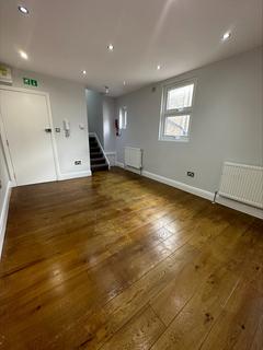 2 bedroom flat to rent, Kidderminster Rd, West Croydon CR0