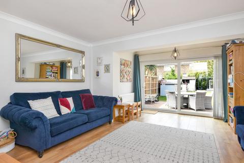 104 Ness Road, Shoeburyness, Southend-on-sea, SS3 9DJ