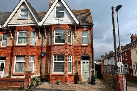 4 bedroom end of terrace house for sale, Franchise Street, Weymouth