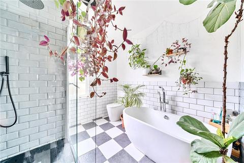 37 Dunedin Road, London, E10 5PE