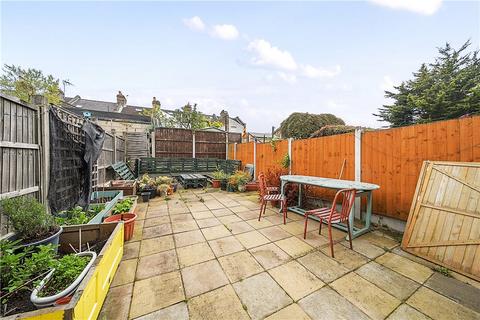 37 Dunedin Road, London, E10 5PE