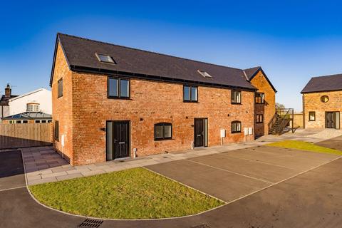 2 bedroom barn conversion for sale, Moss Lane, Over Tabley, WA16