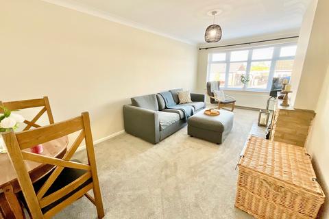 20 Balmoral Close, Stoke-on-trent, ST4 8QJ