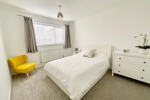 20 Balmoral Close, Stoke-on-trent, ST4 8QJ