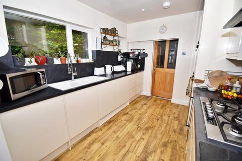 25 Vincent Road, London, E4 9PP
