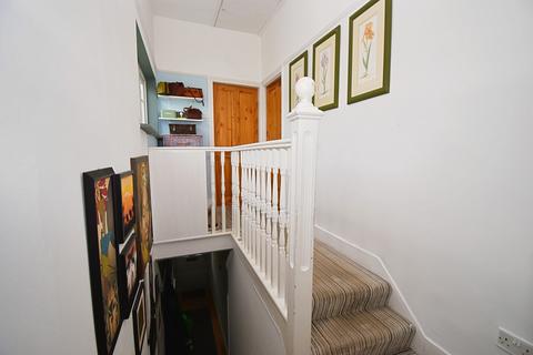 25 Vincent Road, London, E4 9PP