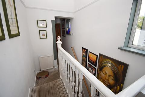 25 Vincent Road, London, E4 9PP