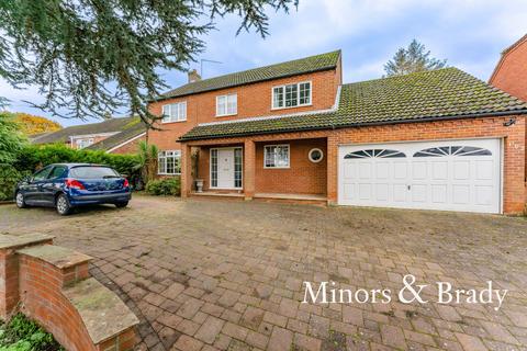 4 bedroom detached house for sale, Lower Street, Salhouse