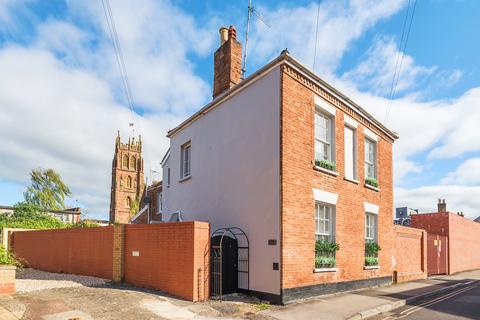 3 bedroom detached house for sale, Middle Street, Taunton