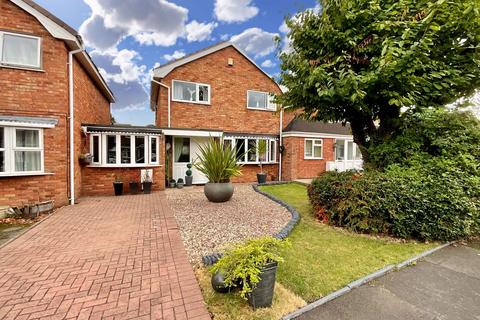 4 bedroom link detached house for sale, Fernwood, Stafford, ST16