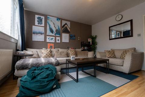 2 bedroom apartment to rent, Thornham Street, London