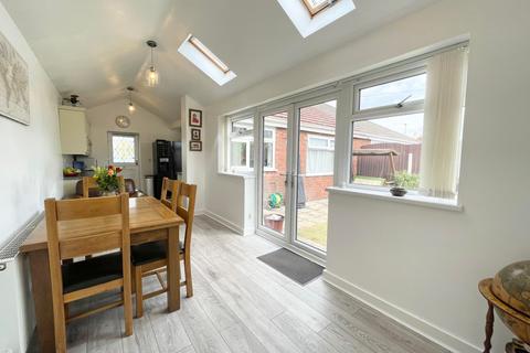 2 bedroom bungalow for sale, Tarnway Avenue, Thornton FY5