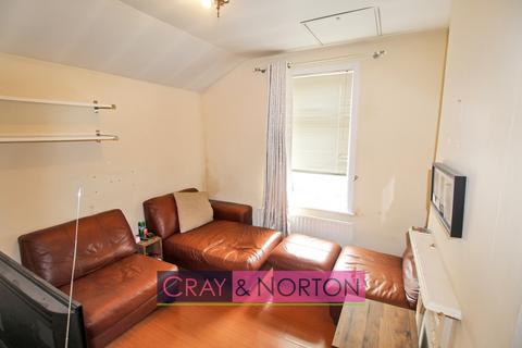 65 Whitehall Road, Thornton Heath, CR7 6AF