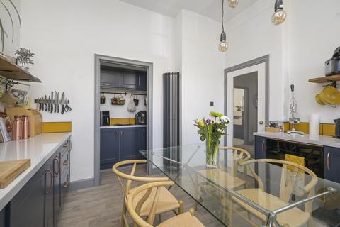 107a High Street, Dalkeith, EH22 1AX