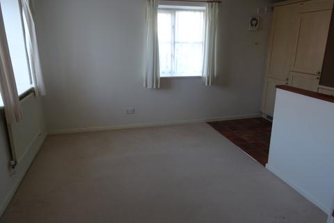 2 bedroom flat to rent, Gresham Close, Brentwood CM14