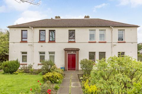 9/4 Glendevon Park, Edinburgh, EH12 5XD