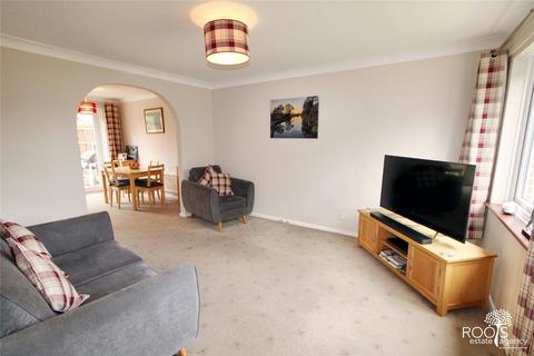 17 The Quantocks, Thatcham, RG19 3SF