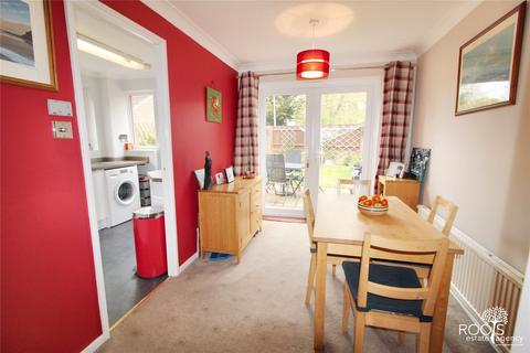 17 The Quantocks, Thatcham, RG19 3SF