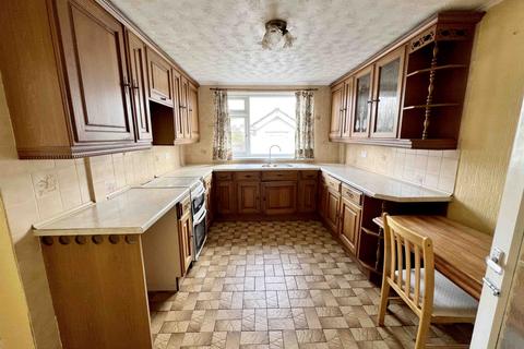 2 bedroom terraced house for sale, Waunarlwydd, SA5