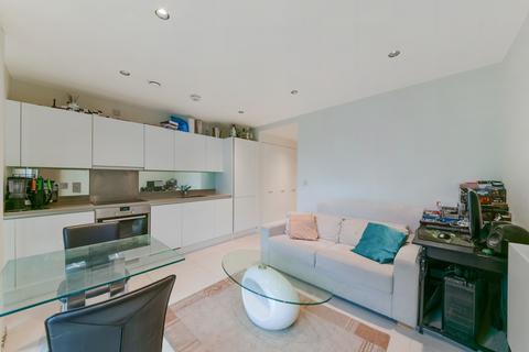 Studio to rent, Cordage House, Cobblestone Square, Wapping E1W