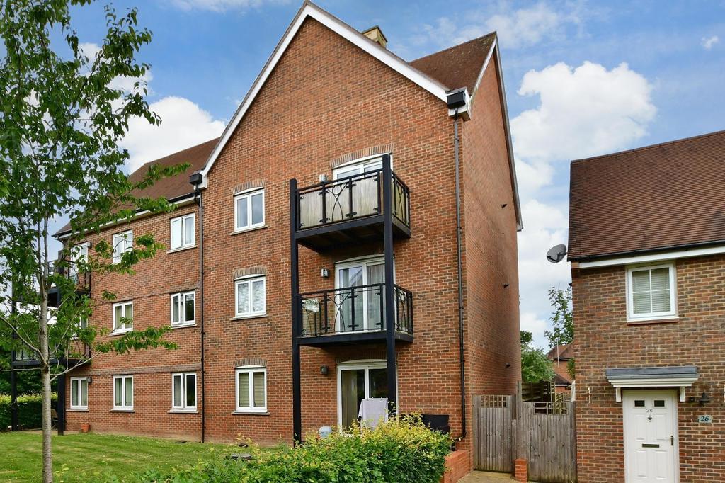 Millpond Lane, Faygate, Horsham, West... 2 bed apartment for sale £