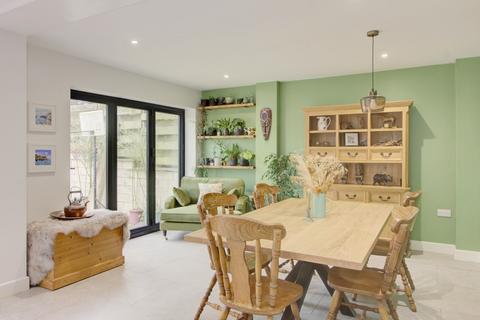13 Barn Piece, Box, Corsham, SN13 8LF