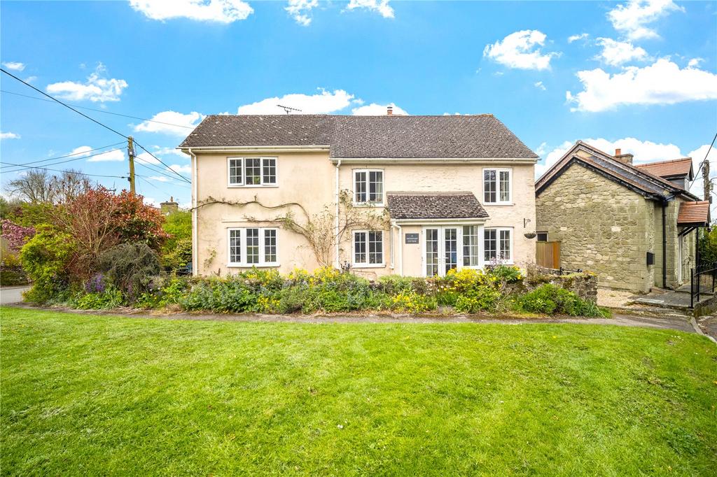 Shaftesbury, Dorset 3 bed detached house for sale £425,000