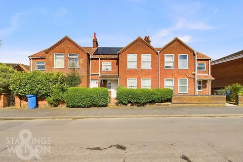 3 bedroom terraced house for sale, Mousehold Street, Norwich