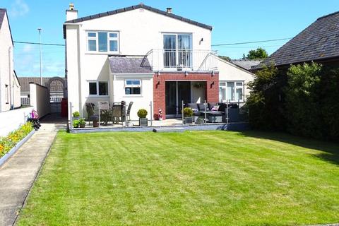 6 bedroom detached house for sale, Bryngwran, Isle of Anglesey - Detached House & Annexe