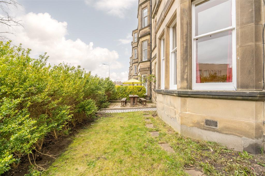 Front Garden Alt