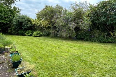 4 Lea Close, Hythe, CT21 4BU