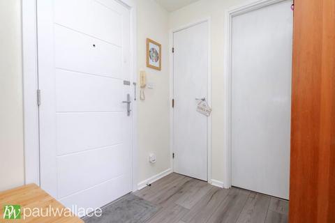 12 The Knowle, Hoddesdon, EN11 8LD