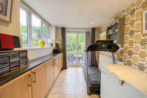 76 Green Lanes, Bilston, WV14 6DA