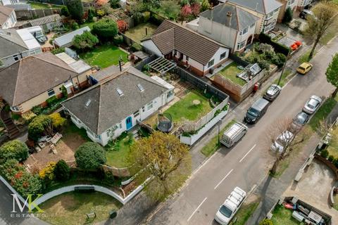 4 bedroom chalet for sale, Ashford Road, Bournemouth BH6