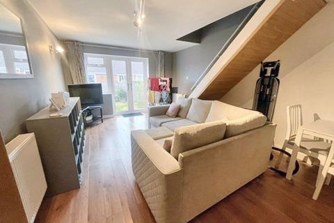 2 bedroom end of terrace house for sale, Meadvale Close, Gloucester GL2