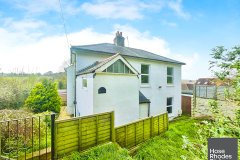 4 bedroom detached house to rent, St Georges Lane, Newport