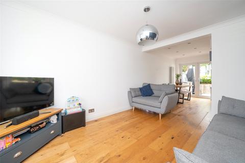 25 Ashdales, St Albans, AL1 2RA