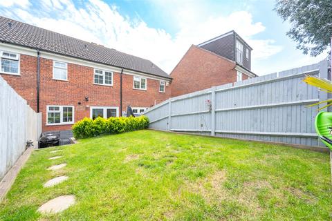 25 Ashdales, St Albans, AL1 2RA