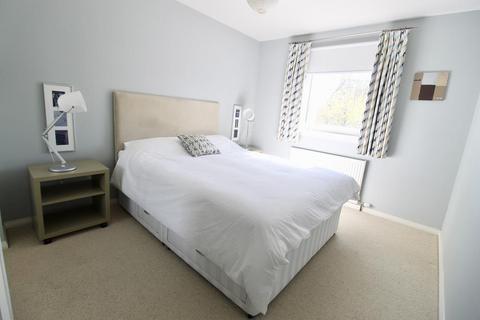 3 bedroom flat to rent, Great Western Road, First Floor , AB10