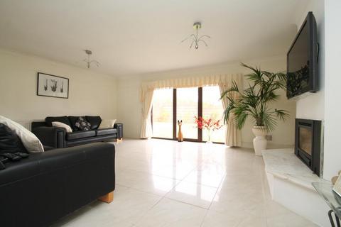 4 bedroom detached house for sale, Tredegar NP22