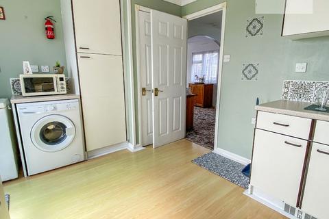 2 bedroom park home for sale, Kings Park, Creek Road, Canvey Island