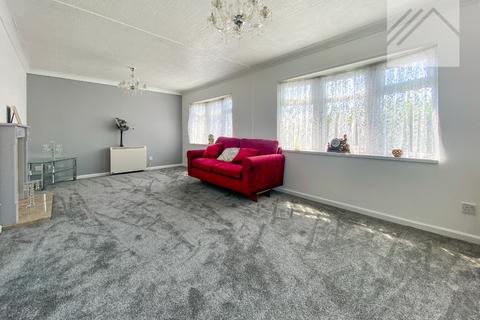 2 bedroom park home for sale, Kings Park, Creek Road, Canvey Island